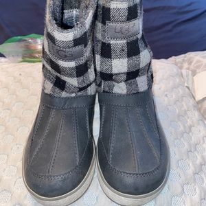 Girls Ugg boots